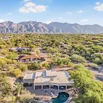 Spacious 4Br Private Retreat
