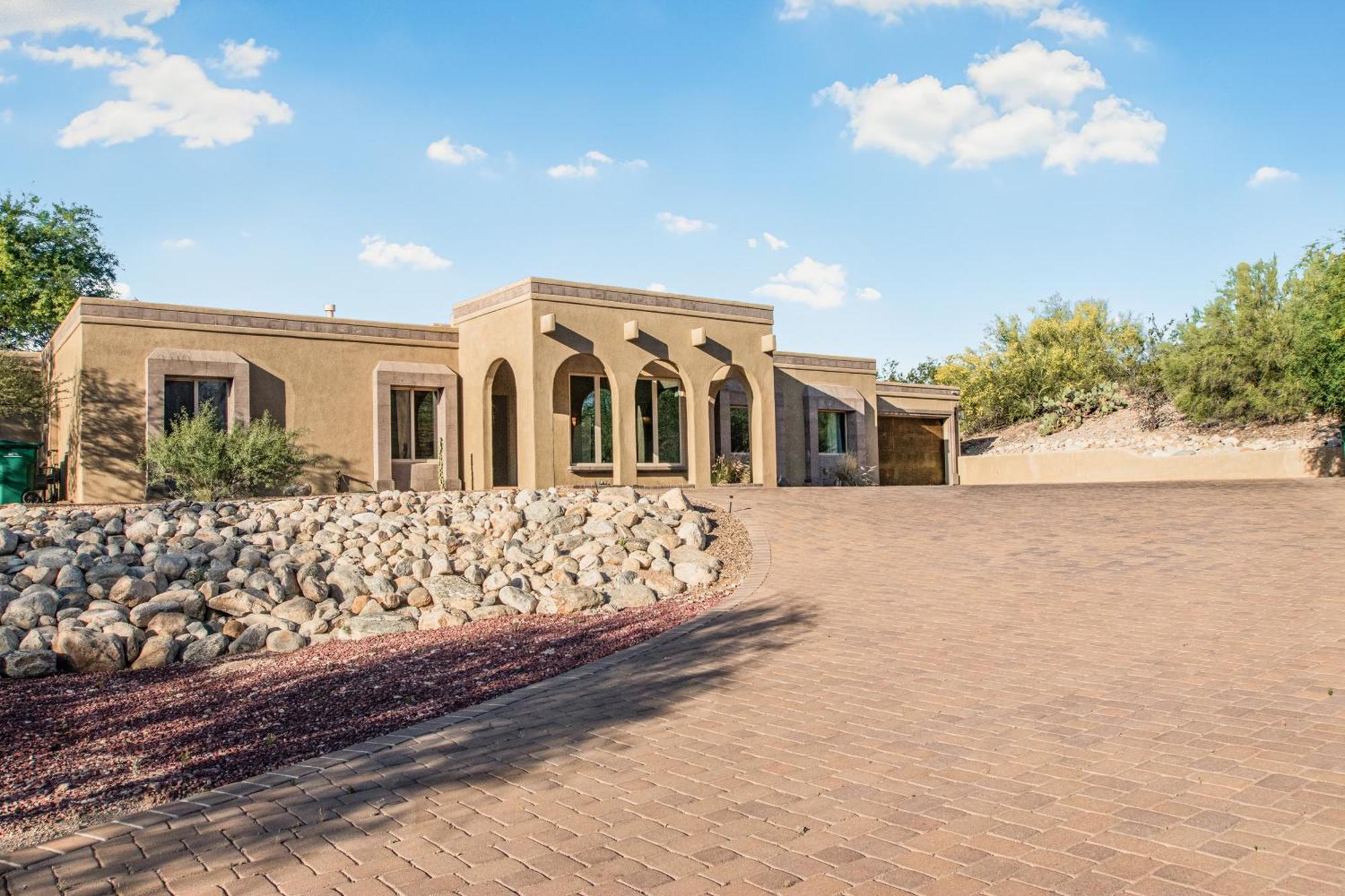 Spacious 4br Private Retreat Holiday home Tucson