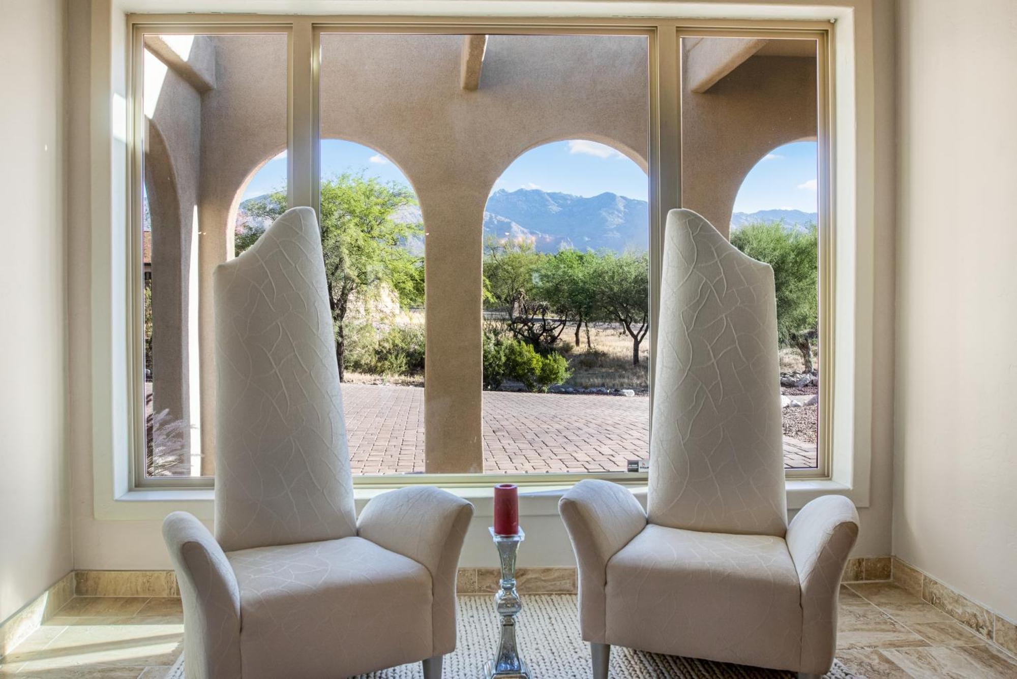 Spacious 4br Private Retreat