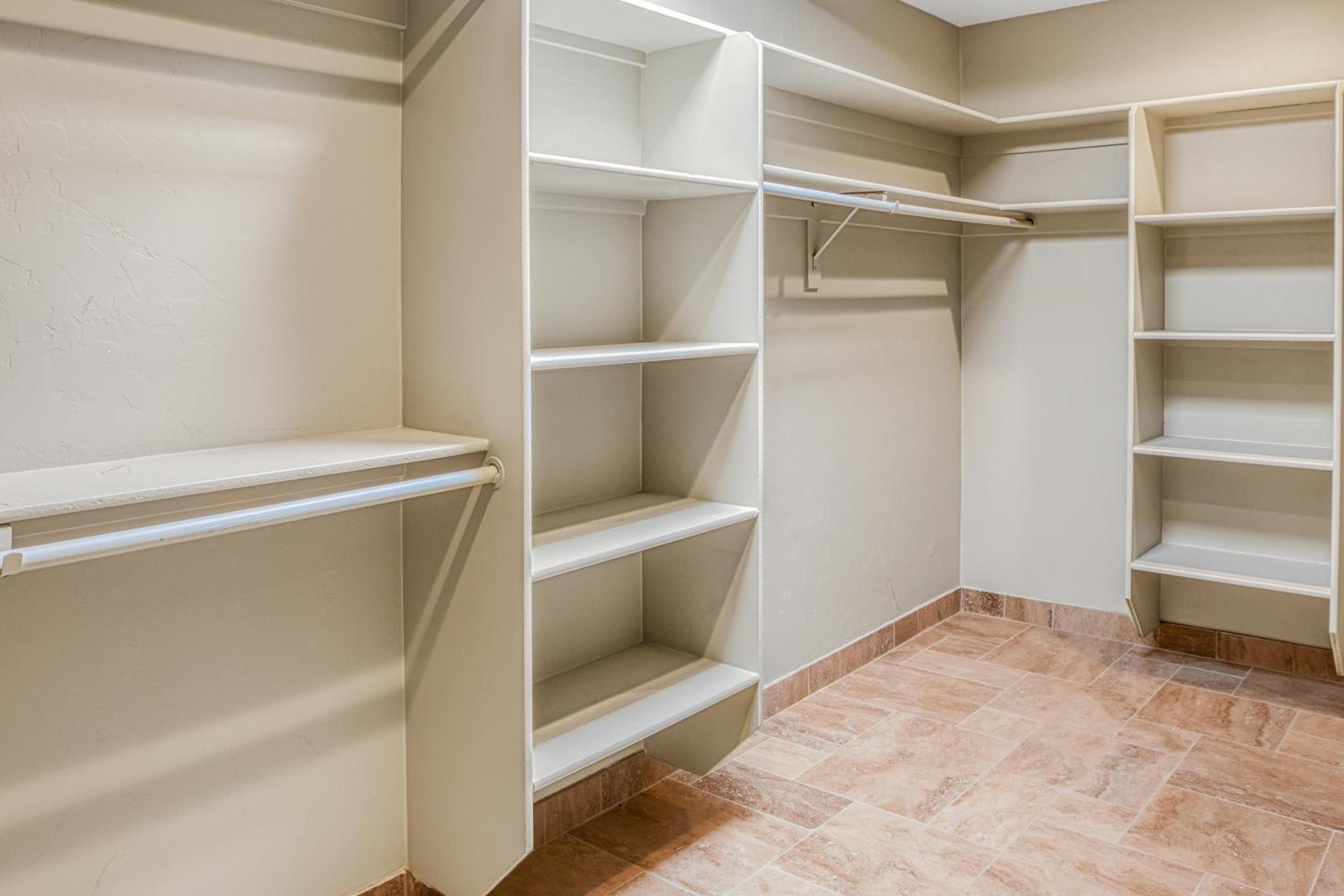 Spacious 4br Private Retreat Tucson